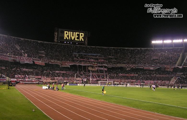 River Plate vs Liga Universitaria de Quito (LIB 2005) 24